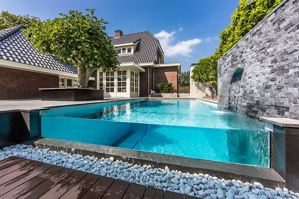 piscina-in-vetro acrylic pool design